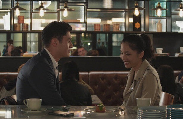 Henry Golding en Constance Wu