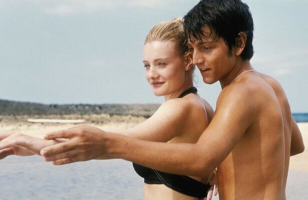 Romola Garai and Diego Luna in Dirty Dancing: Havana Nights