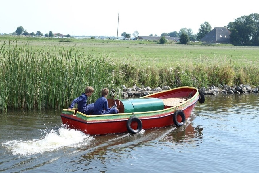 De Kameleon aan de ketting