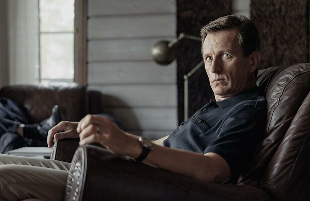 Tobias Zilliacus als Pekka Välimaa in Enemy of the People