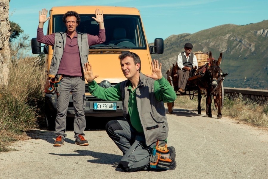 Framed! A Sicilian Murder Mystery