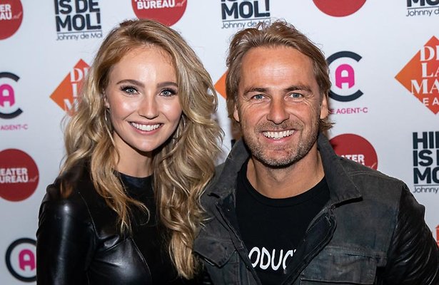 John Ewbank, Kelly Weekers