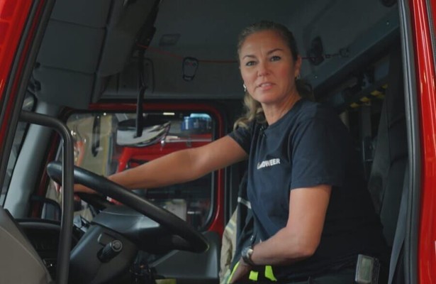 Debora in Meiden Die Rijden