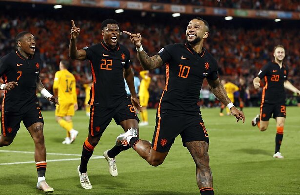 Nederlands Elftal met o.a Memphis Depay en Steven Bergwijn