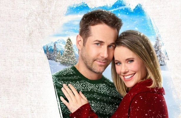 Ashley Williams en Niall Matter in Never Kiss a Man in a Christmas Sweater