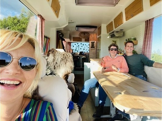 Boerin Steffi op toernee in Denemarken