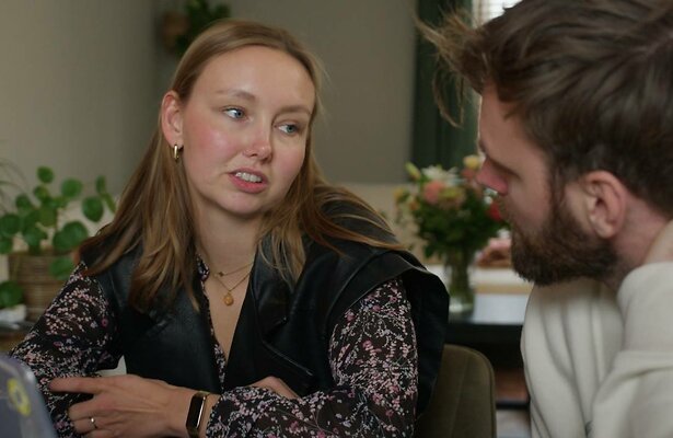 Eva Hermans-Kroot samen met TIm Hofman in Over Mijn Lijk.