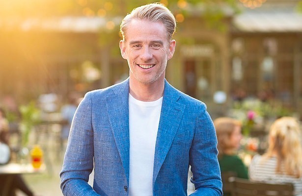 De TV van gisteren: Zomer met Art sluit af met 418.000 kijkers