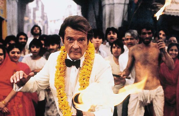 Roger Moore als James Bond in Octopussy