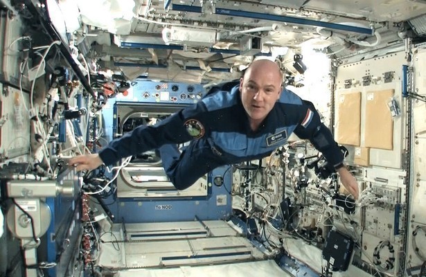 André Kuipers in Ruimteschip Aarde