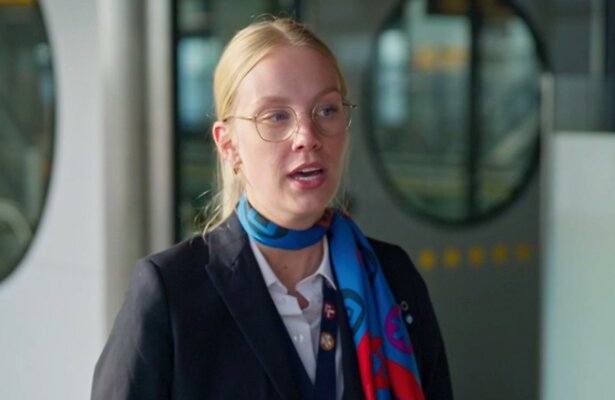 Isabel in Schiphol Airport