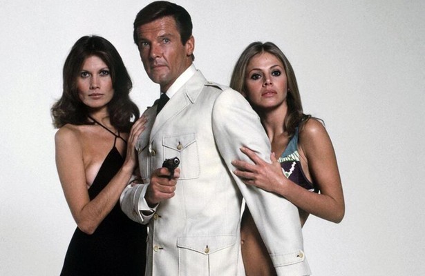 Roger Moore tegen Christopher Lee in James Bond-klassieker