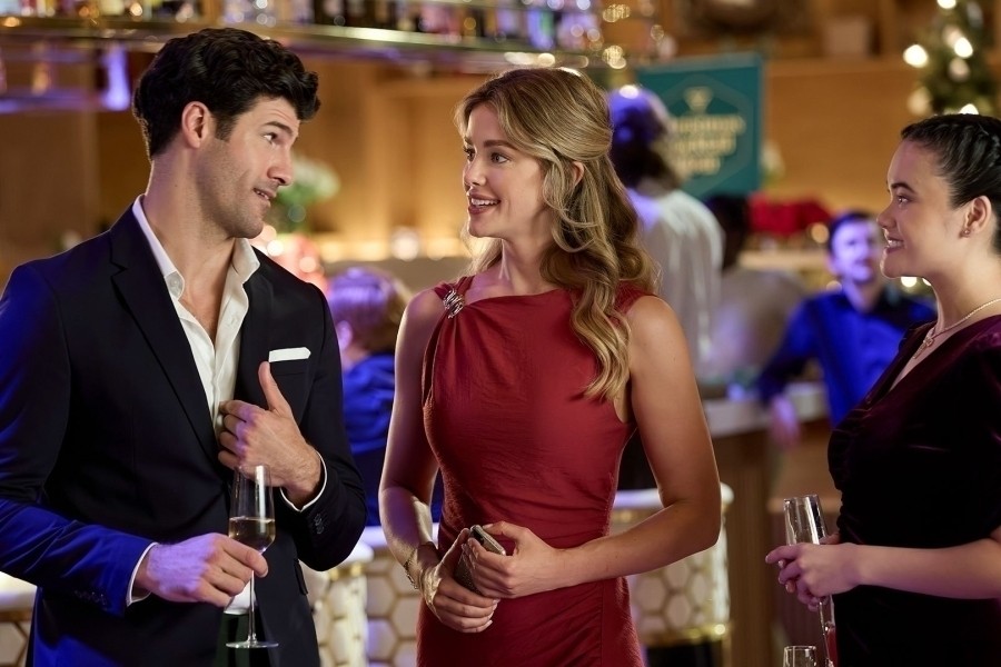 Unwrapping Christmas: Lily's Destiny