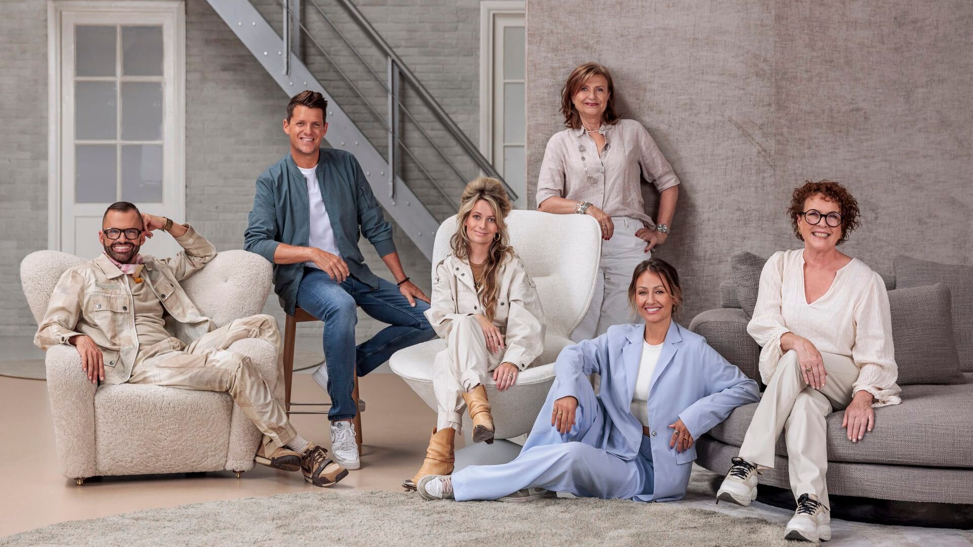 Kees Tol en zijn team wagen zich in VTwonen Weer Verliefd op je Huis aan een monumentaal pand in Naa