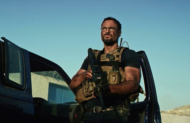 Dominic Fumusa in 13 Hours: The Secret Soldiers of Benghazi