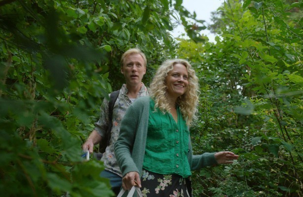 Torbjorn Harr als Arild en Nina Ellen Odegaard als Ester in Afterglow