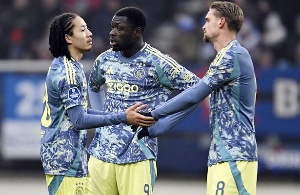 Kian Fitz-Jim, Brian Brobbey en Kenneth Taylor 