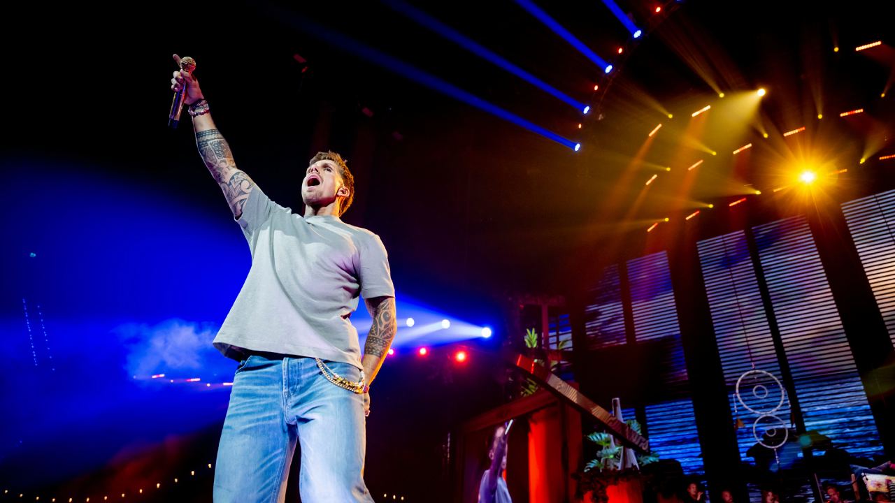 Vanavond op TV: Sterren in concert: André Hazes in het theater, The ...