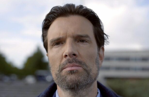 Bas Muijs als Stefano Sanders in GTST