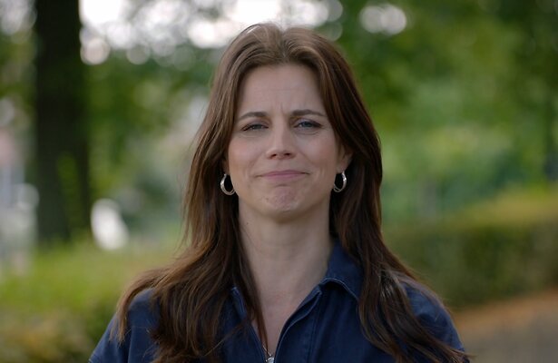 Elise in Blablabla met Schaap