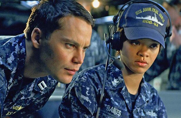 Taylor Kitsch en Rihanna in Battleship