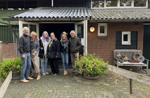 Bed & Breakfast - 2023