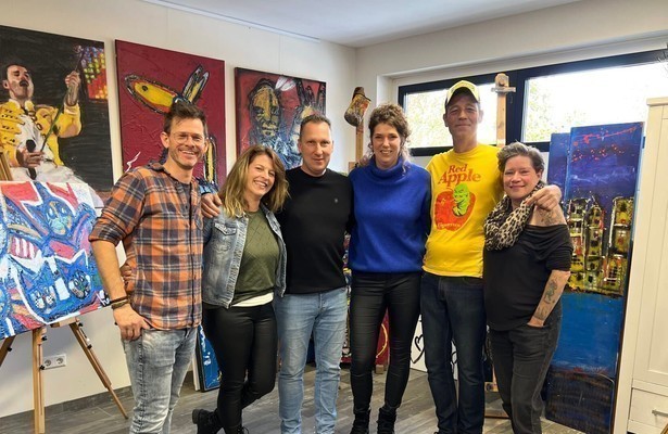 Hein, Yvonne, Ralf, Karin, Marco en Joy in Bed & Breakfast