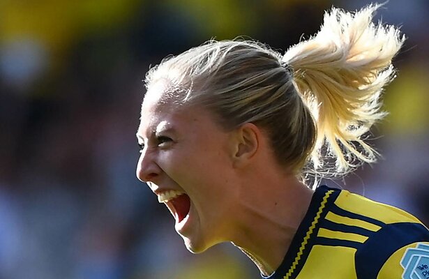 Rebecka Blomqvist voor Zweden op WK Vrouwenvoetbal
