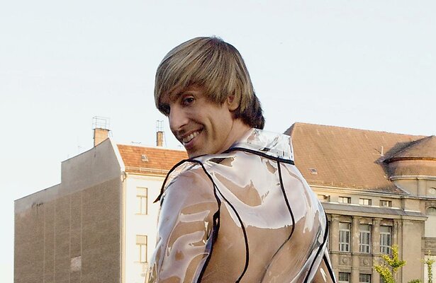 Sacha Baron Cohen voor Brüno