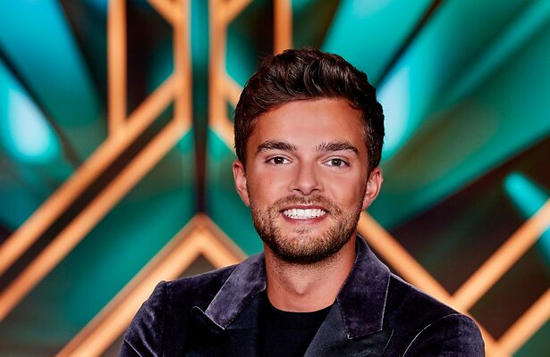 Buddy Vedder in I Can See Your Voice