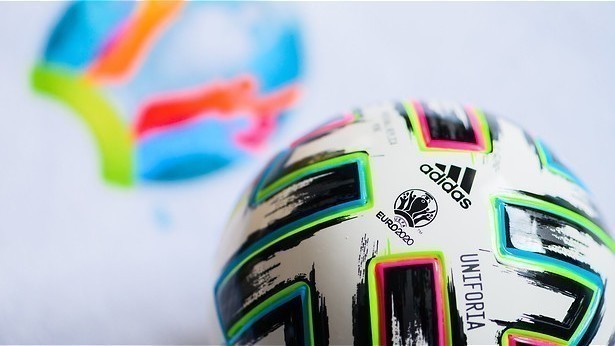 Duel om tweede plaats EK voetbal