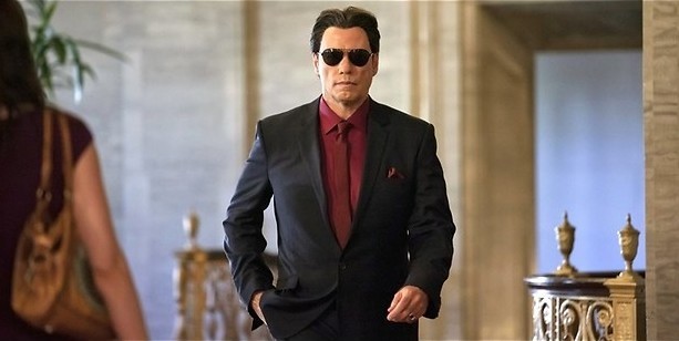 Criminal Activities: Maffiabaas John Travolta zet klopjacht in