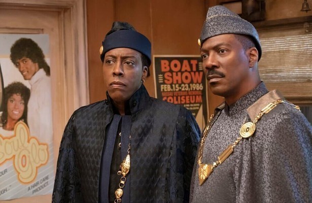 Eddie Murphy en Arsenio Hall in Coming 2 America