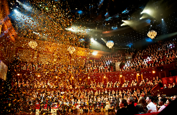 Live vanuit Koninklijk Theater Carré.