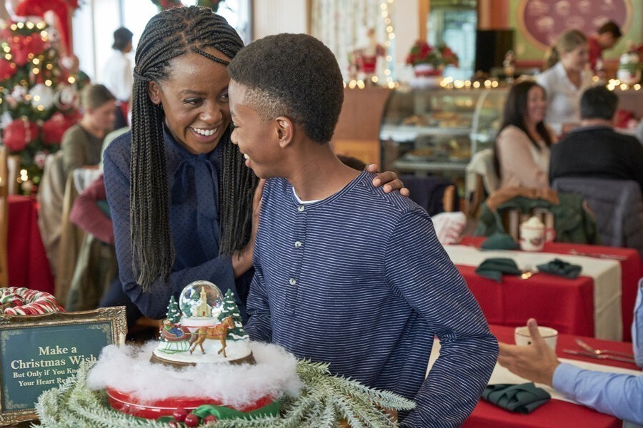 Christmas in Evergreen: Letters to Santa