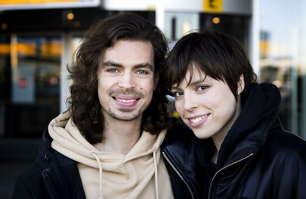 Dion Cooper & Mia Nicolai