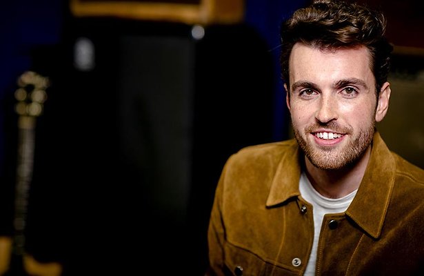 Duncan Laurence overtuigend op 1 bij de bookmakers