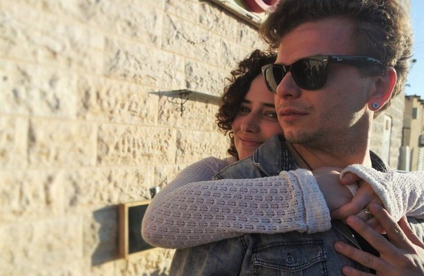 Stel uit De Joodse Wereld: Terug naar Kfar Aza