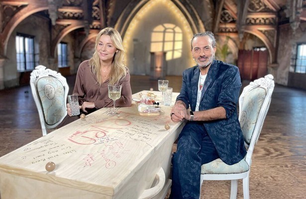 Froukje de Both met Keffah Allush voor De Kist