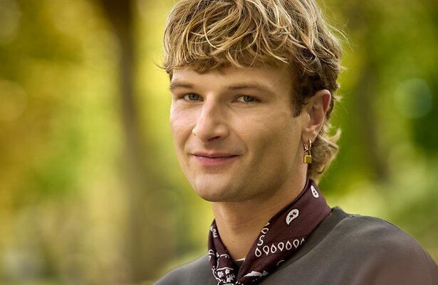 Sebastián Mrkvicka als Ruben in Dertigers