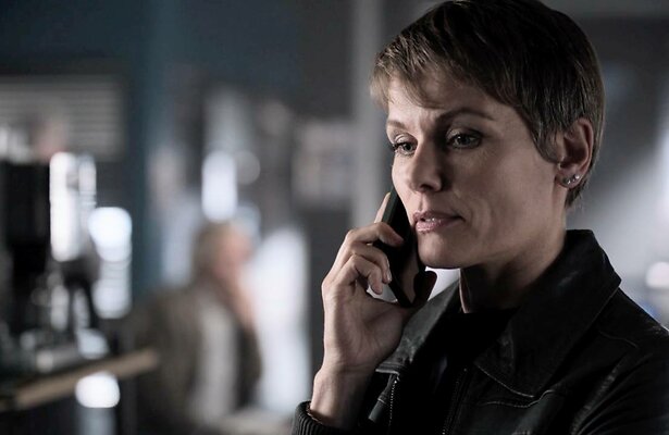 Angela Schijf als Eva van Dongen in de populaire politieserie Flikken Maastricht.