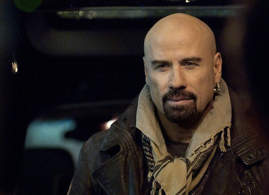 Chauffeuren voor John Travolta in From Paris with Love