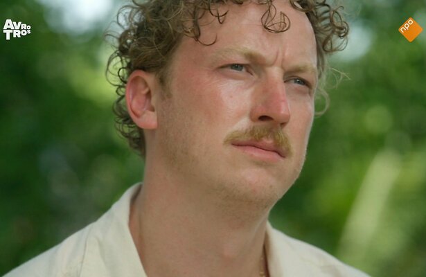 Fons Hendriks in Wie Is de Mol? 2024