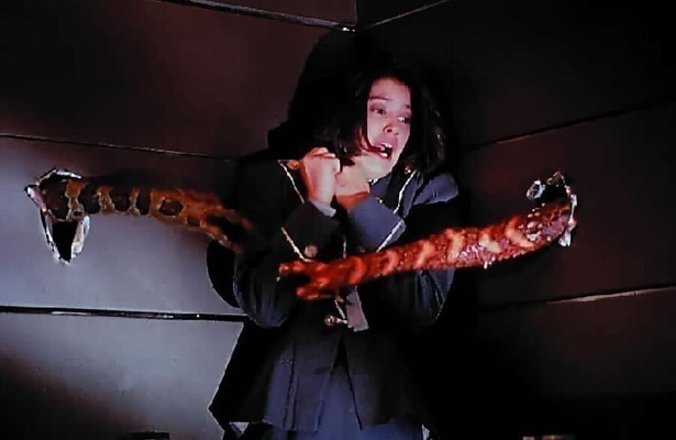 Phoebe Cates in Gremlins 2: The New Batch