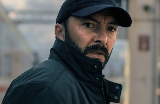 Nasrdin Dchar als Mardik in Het Gouden Uur