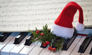 Christmas 24/7: Merry Hits