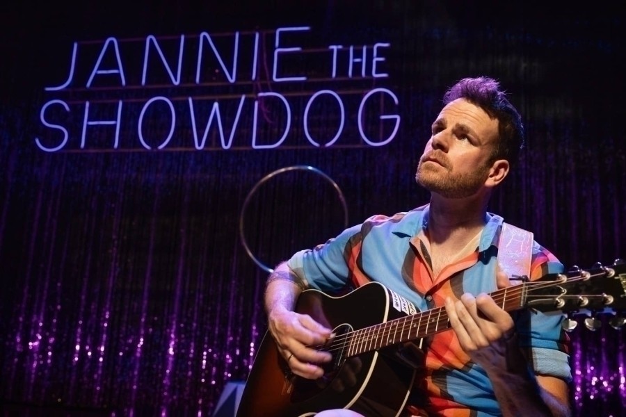 Henry van Loon: Jannie the Showdog