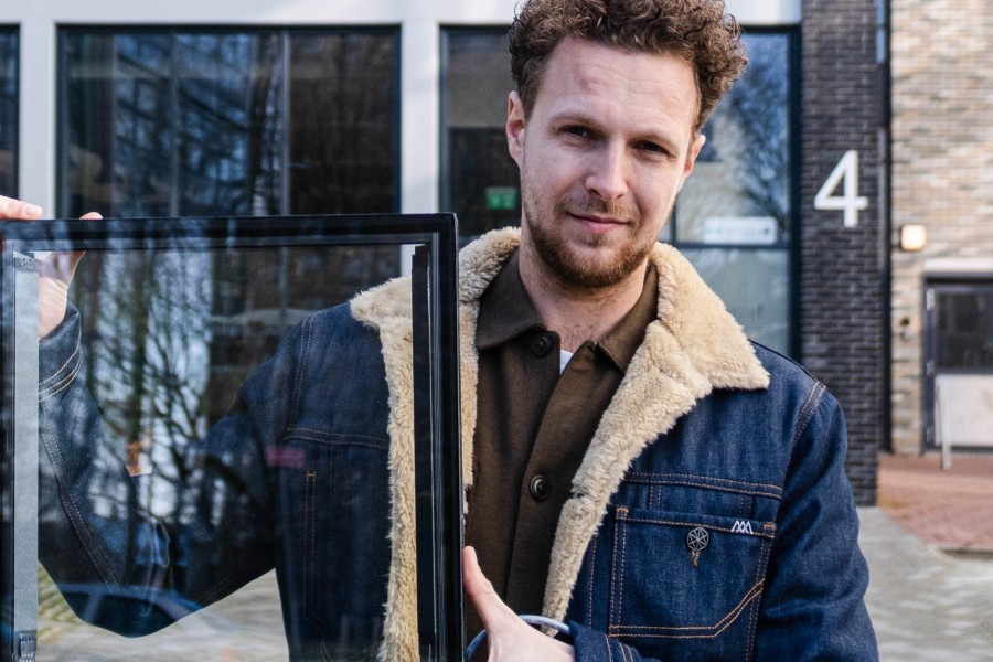 How do they do it? Met Tim Senders