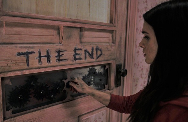 Katie Stevens in Haunt