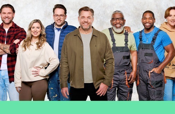 Dennis van der Geest met deelnemers Het Blok